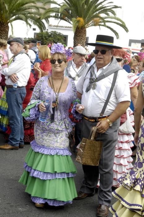 ROMERIA ROCIERA Y OFRENDA A LA VIRGEN