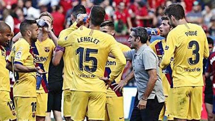 Ernesto Valverde, molt nerviós durant la pausa d&#039;hidratació del partit de dissabte a Pamplona