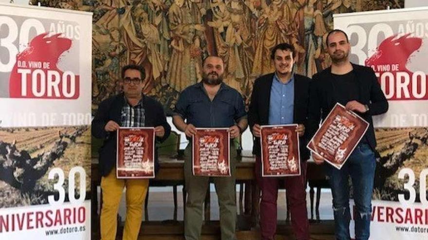 De izquierda a derecha, Rodríguez, Nalda, Del Bien y Sobrino, presentan el cartel del festival.