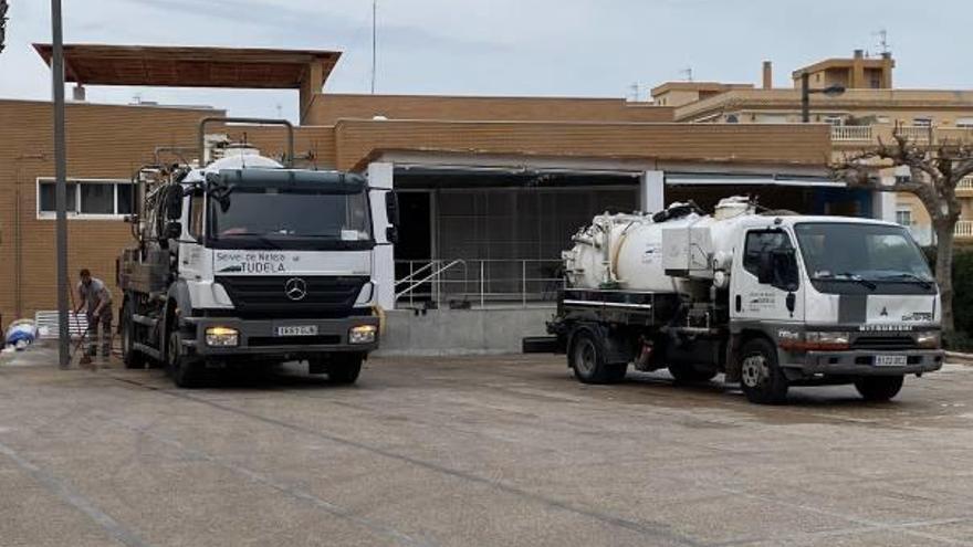 Los trabajos de limpieza intensiva del subsuelo darán paso a las obras de sustitución del colector.