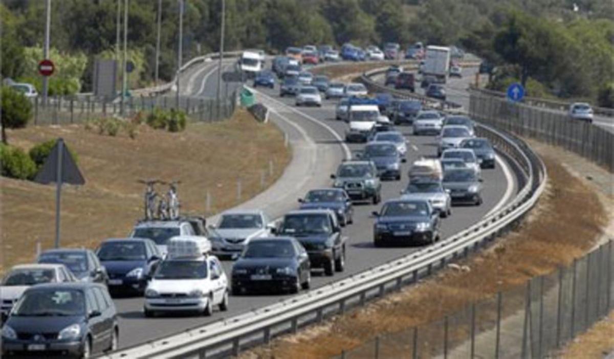 Una carretera amb retencions.