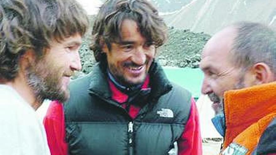 Egocheaga y Ramos ponen rumbo a la cima del Annapurna