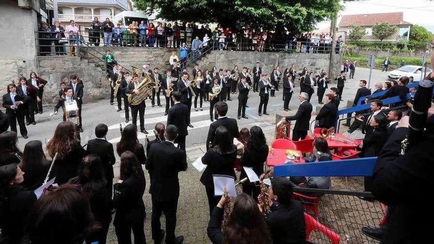 Actuación de la Banda de Música Xuvenil de Xinzo en su propio festival, el pasado mes de mayo. // A.H.