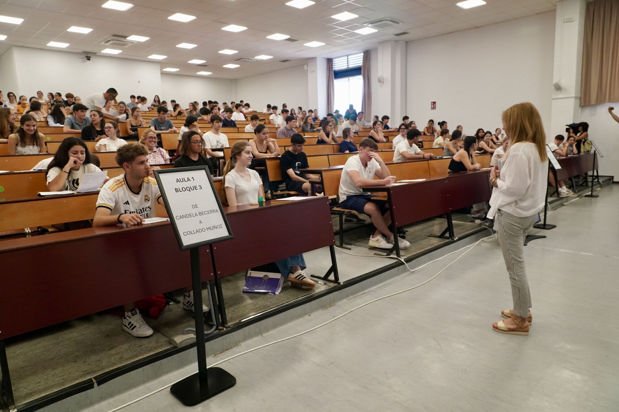 Estudiantes malagueños se enfrentan a la Prueba de Acceso a la Universidad (Selectividad 2025)