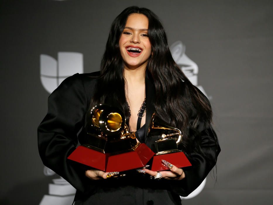 Rosalía arrasa en los Grammy Latino