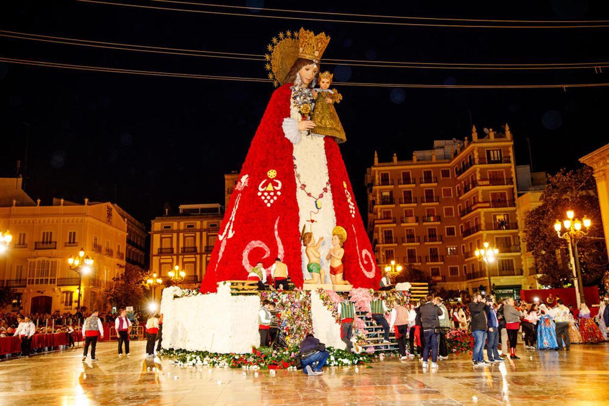 Las fallas de Mislata, en la Ofrenda de València