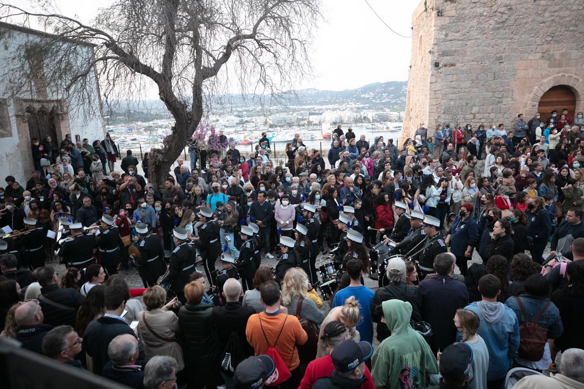 Semana Santa En Ibiza: procesión del Santo Entierro en el Viernes Santo