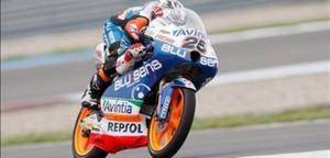 Reportatge en vídeo on diferents grups de Santa Coloma de Gramenet --Vesper Crime, Low People, Pokas Luzes, Carmans i Los Perlas-- parlen del so musical que els uneix