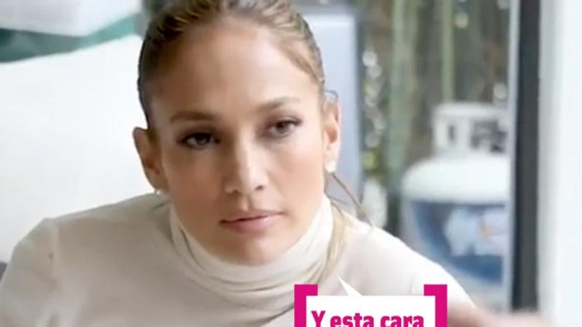 Jennifer Lopez con cara extraña
