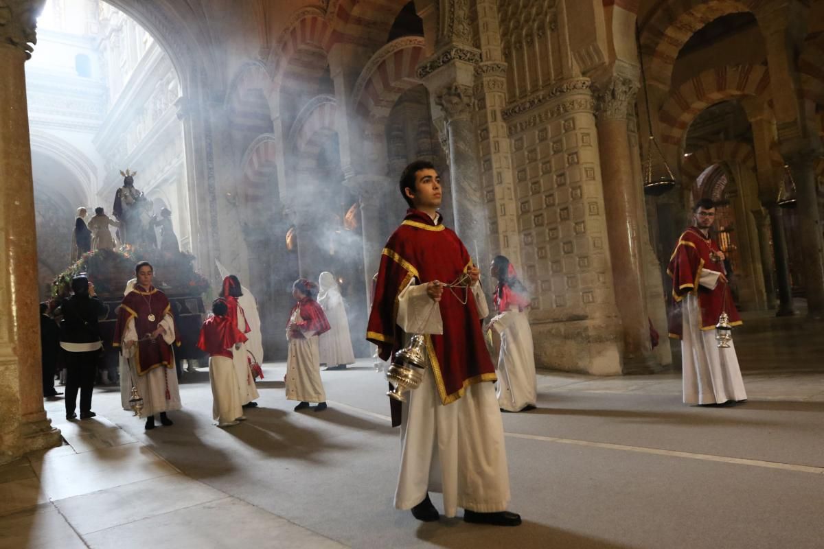 La Borriquita abre la Semana Santa cordobesa