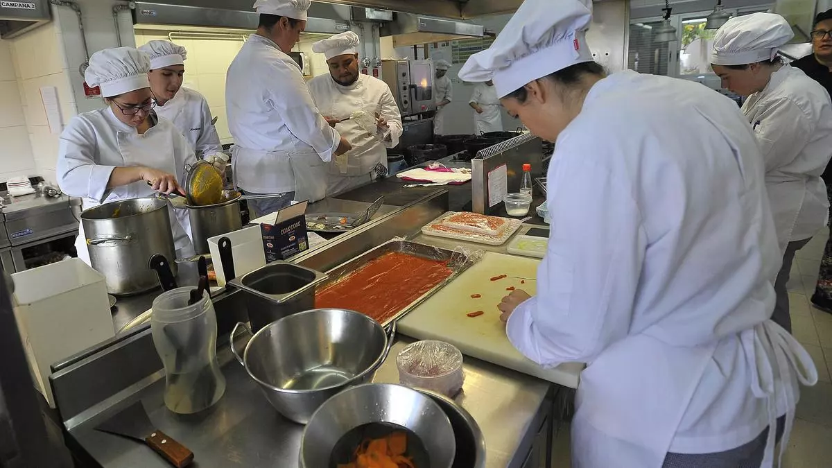El IES Cap de l’Aljub utilizará la IA como hilo de las jornadas gastronómicas