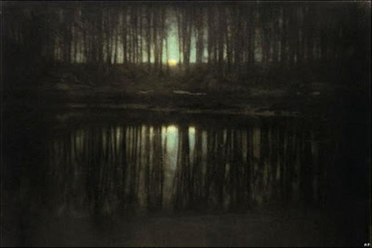 5. D’Edward Steichen, val 2,2 milions. El 1904, poc abans que la fotografia en color fos més habitual, Steichen ja va aconseguir un efecte de color molt pictòric aplicant manualment la goma bicromatada a la seva imatge d’un llac amb la llum de lluna. Només en queden tres còpies.