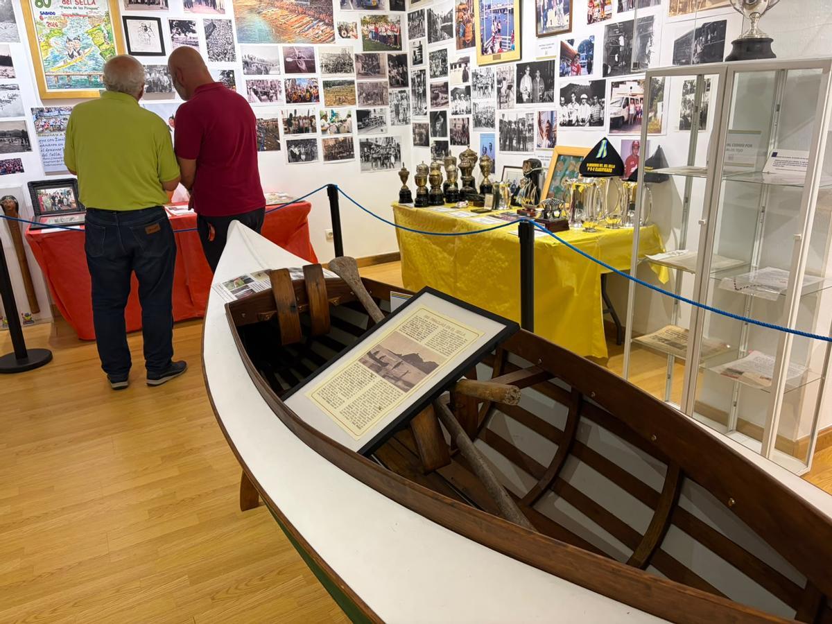 Exposición "Recuerdos" de la Sociedad Etnográfica de Ribadesella