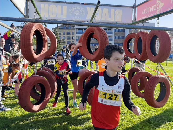 La Llanera Race, en imágenes: así ha sido la multitudinaria carrera de obstáculos