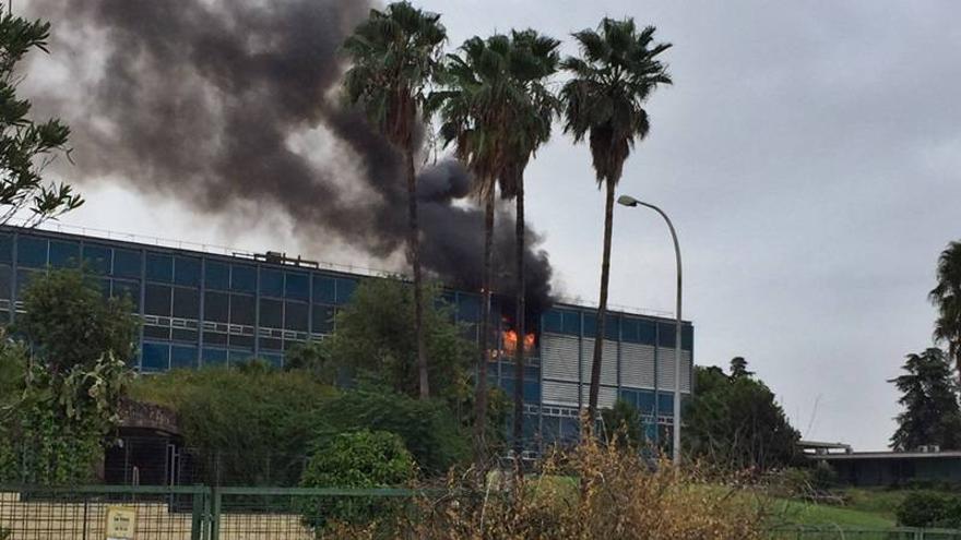 Incendio en la fábrica de cervezas Alhambra