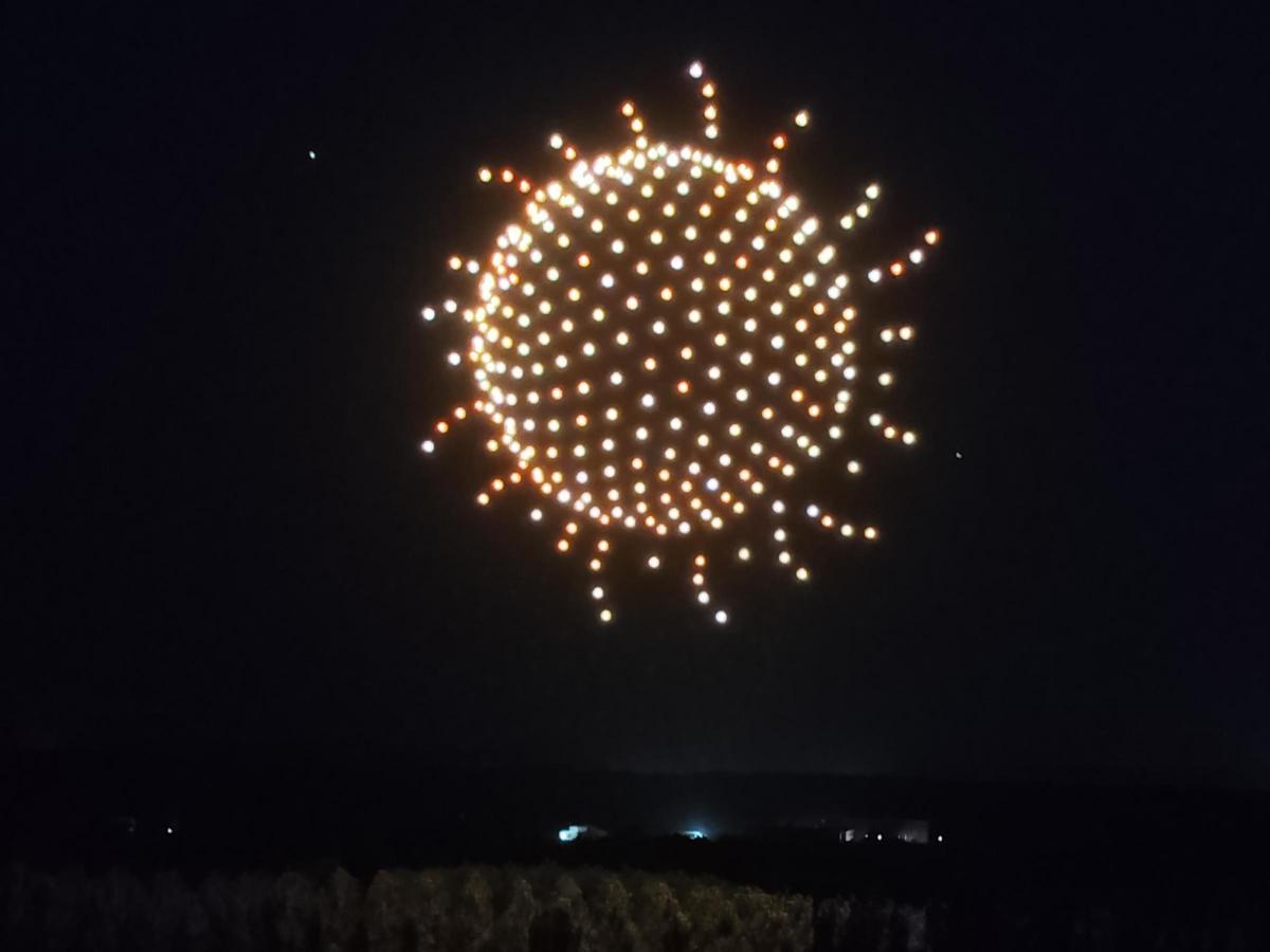 Espectáculo de drones en Benavente.