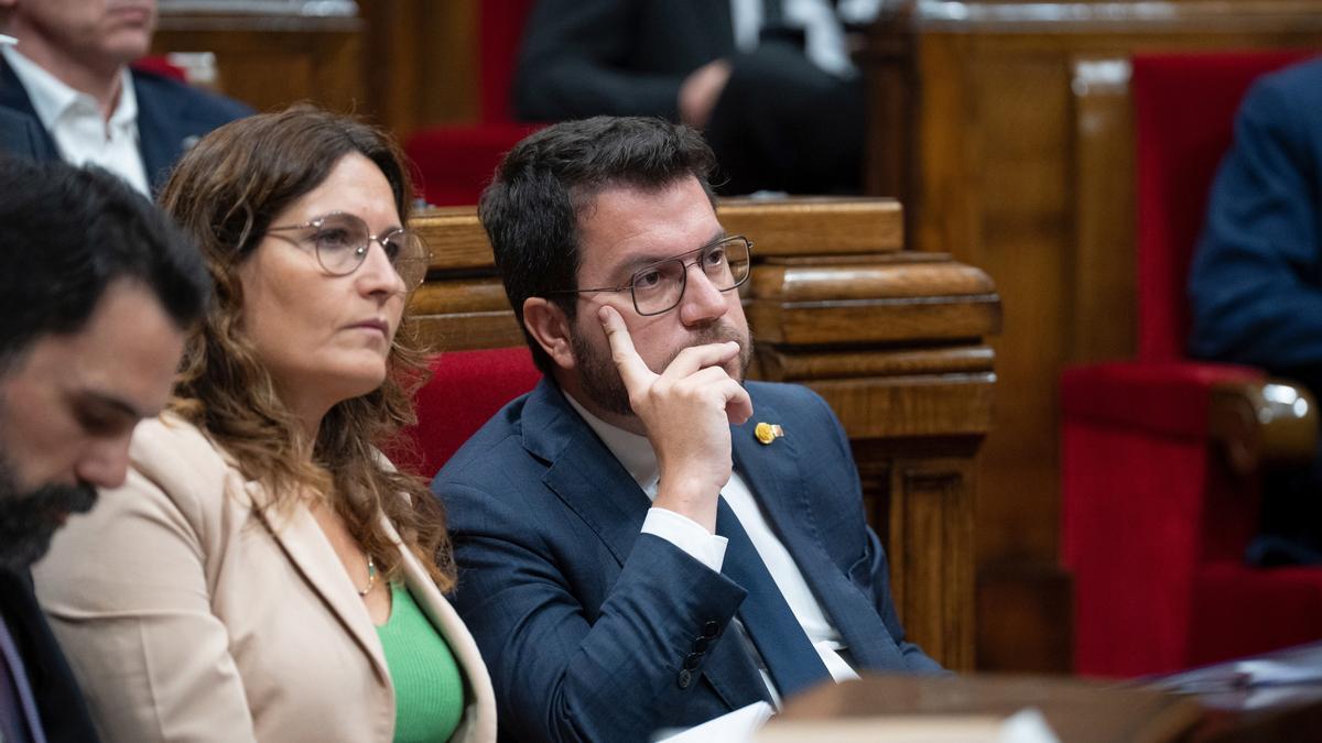 El presidente de la Generalitat de Cataluña, Pere Aragonès y la consellera de la Presidencia, Laura Vilagrà.