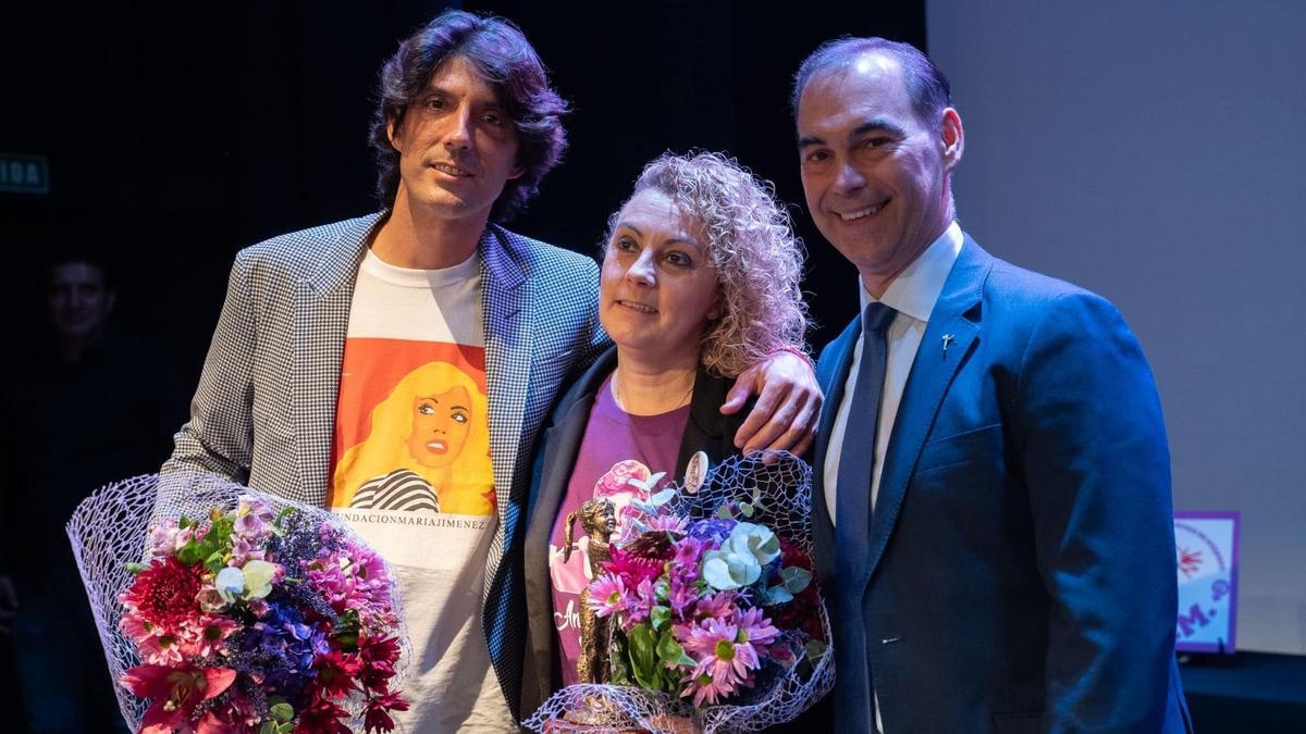 Benalmádena rindió homenaje a la memoria de Ana Orantes y Maria Jiménez.