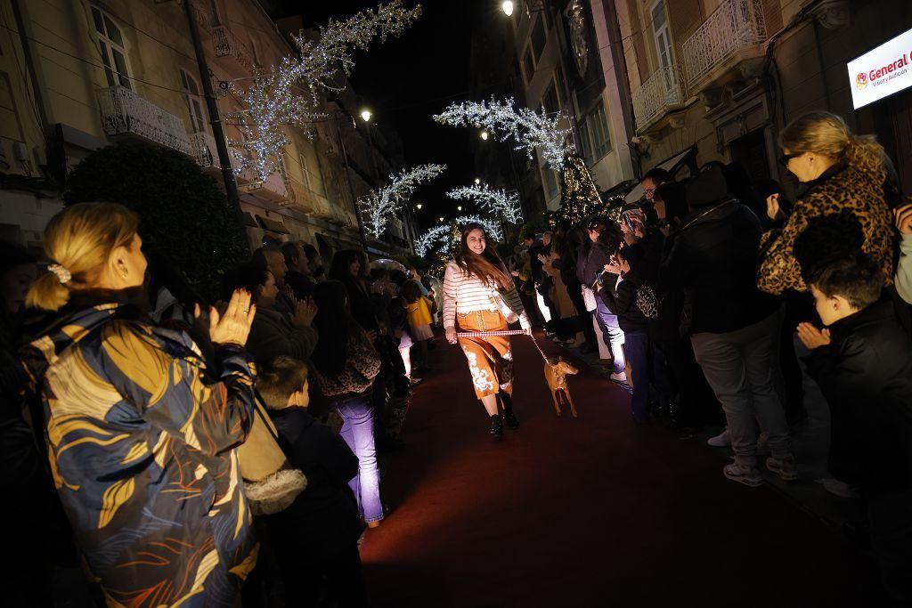 La 'Shopping Night' navideña seduce a los compradores de Cartagena