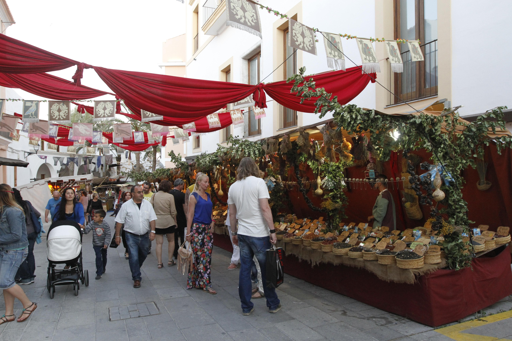 Edición de 2012 de la Feria Medieval de Ibiza.