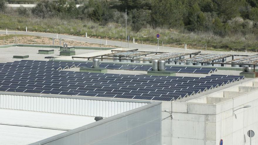 Ibiza baja el ritmo de instalación de renovables respecto al resto de Balears