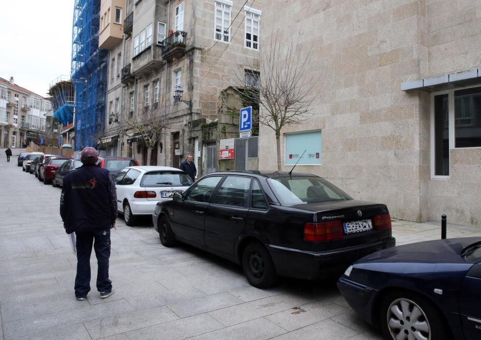 La Policía Local empieza a multar en el Casco Vello