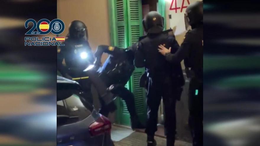 Bordell-Razzia auf Mallorca: Polizei beschlagnahmt Bargeld und Waffen