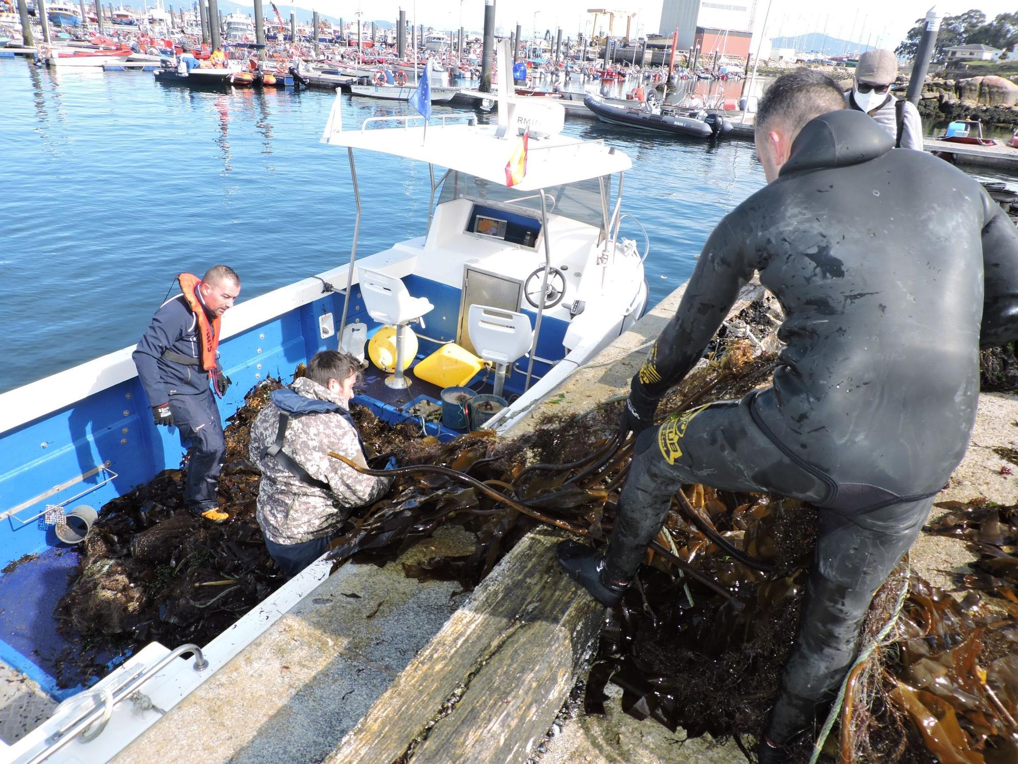 Así se lucha contra la basura marina en Areoso