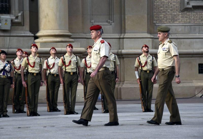 Retreta militar y homenaje a los caídos por España