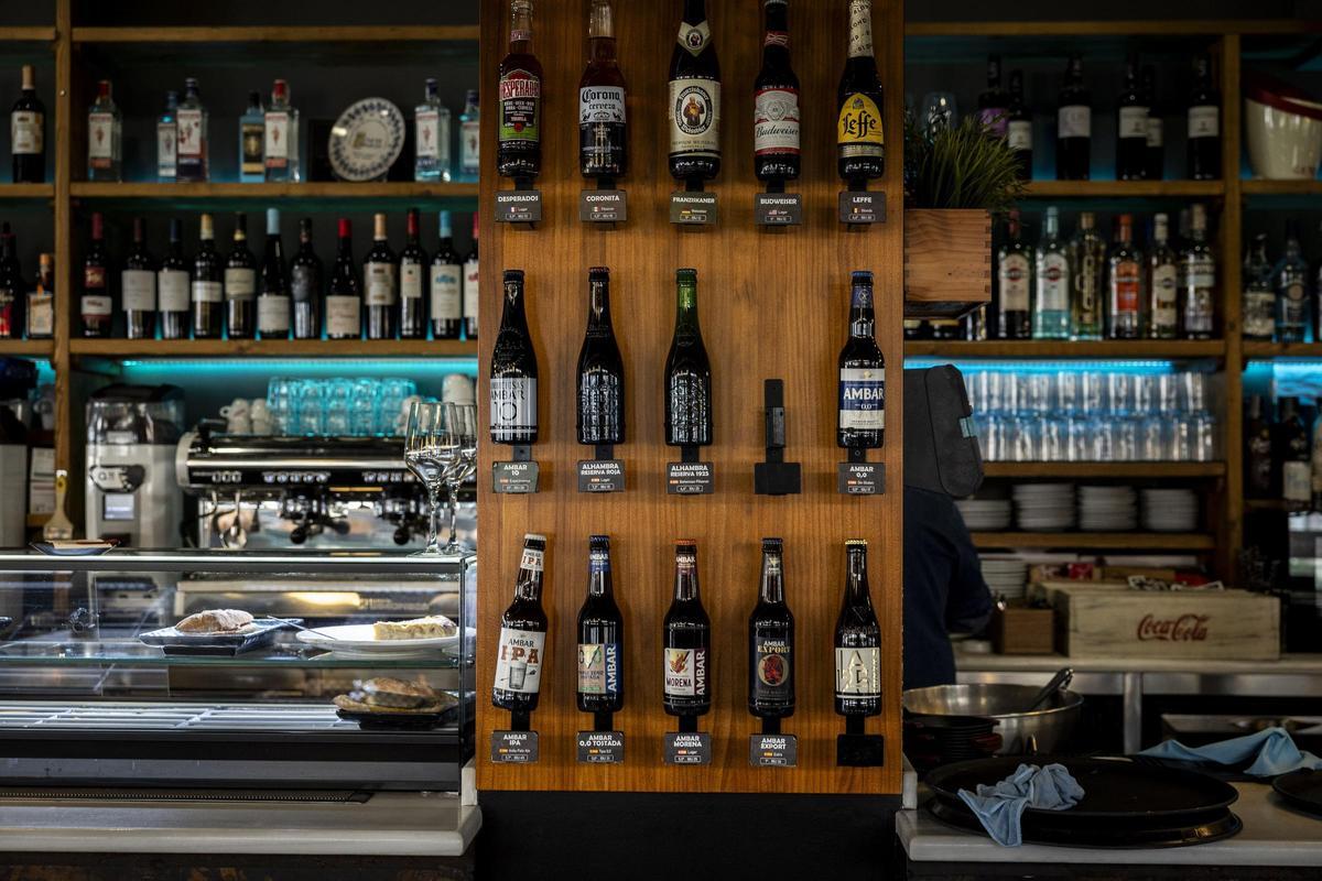 En imágenes | La Cava, el restaurante del Actur que conquistó al barrio más exigente de Zaragoza con su cocina mediterránea