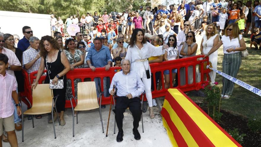 Cuarte homenajea a su alcalde eterno