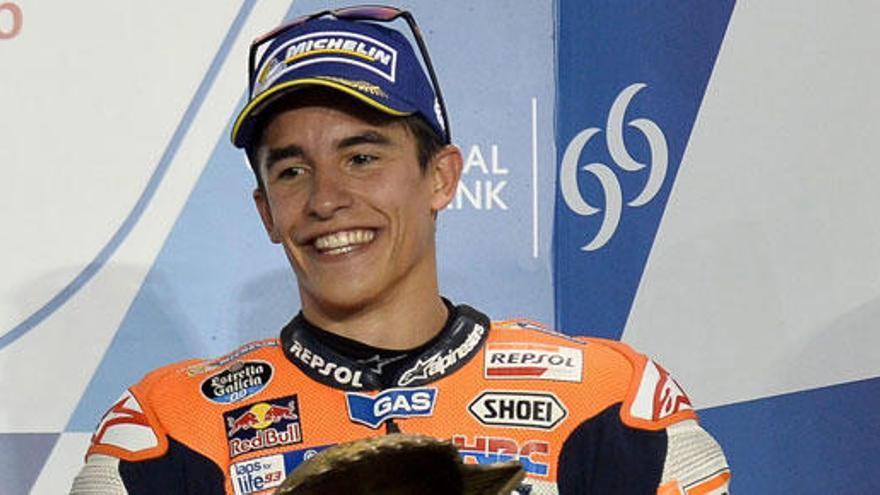 El piloto Marc Márquez, el 20 de marzo en el podium de Catar