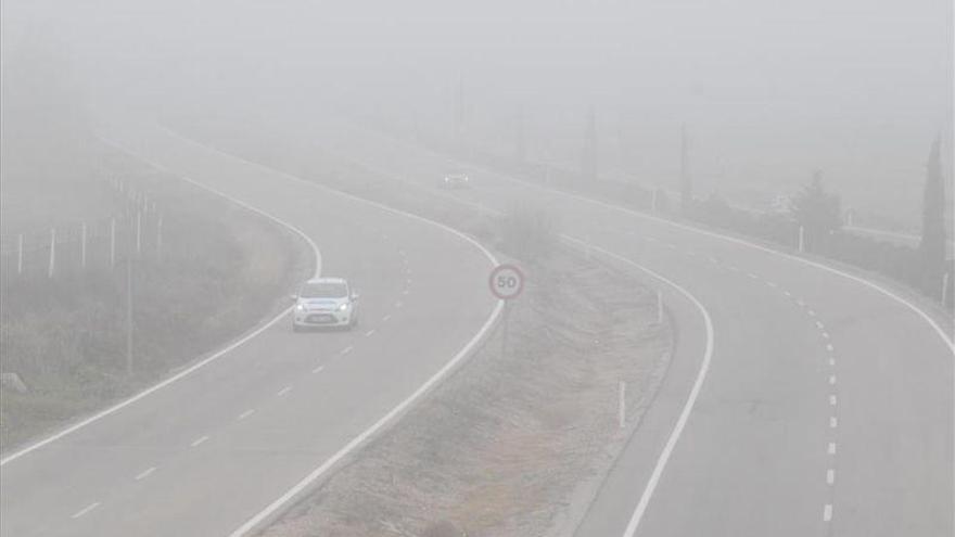 Varias carreteras de las tres provincias aragonesa afectadas por niebla