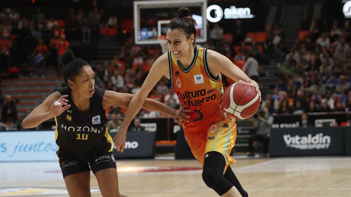 Alba Torrens, en el partido ante el Jairis en La Fonteta