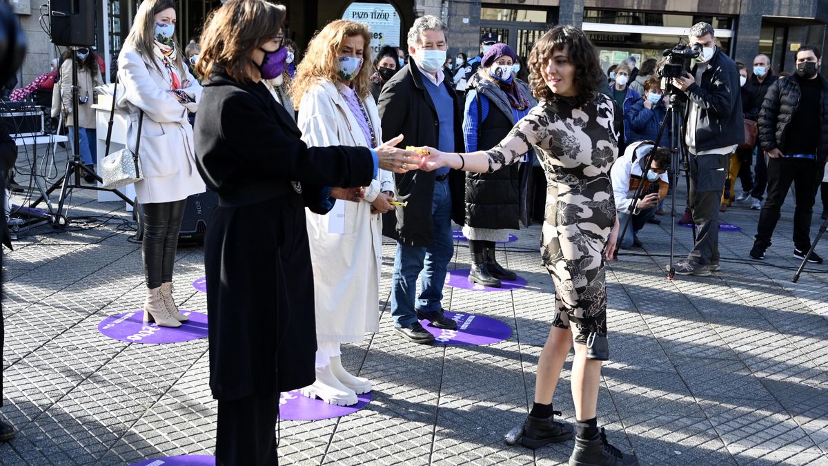 25N: Galicia salió a la calle vestida de morado
