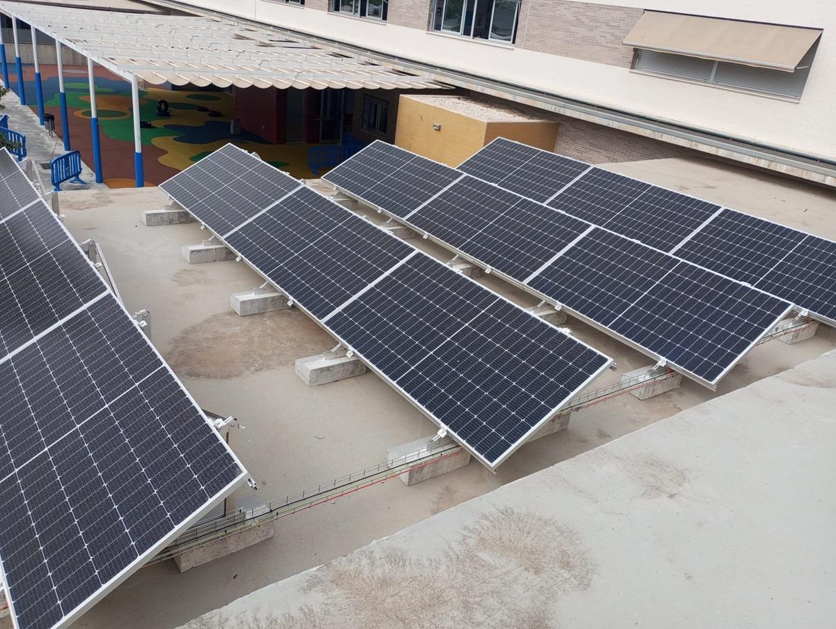 Instalaciones solares en uno de los colegios dela Fundación Diocesana Santos Mártires.