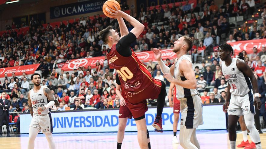 El UCAM no puede con el Baskonia en el Palacio (82-91)