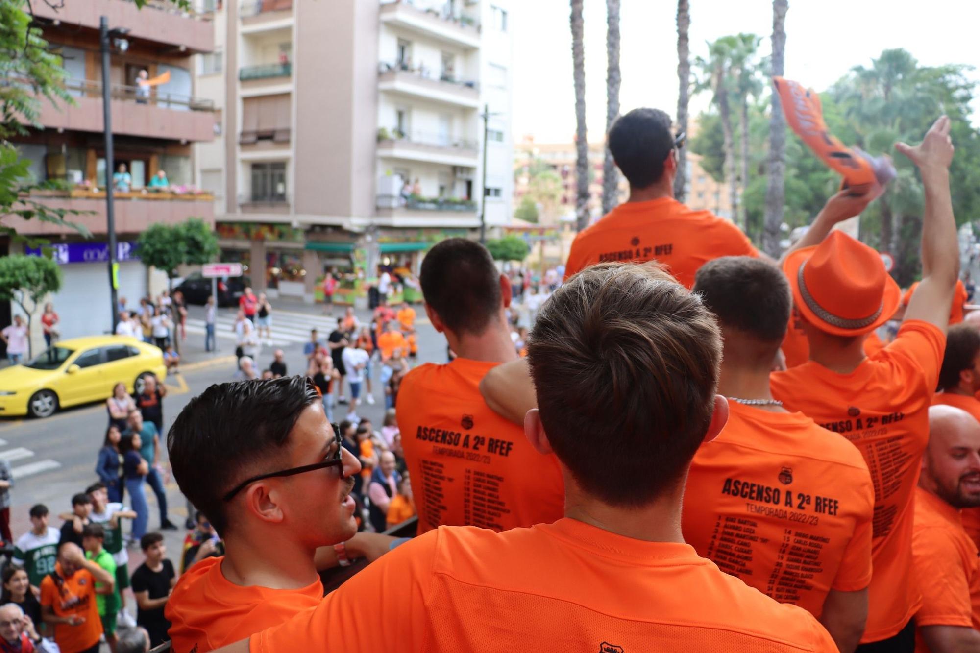 El Torrent CF celebra su ascenso a 2 RFEF