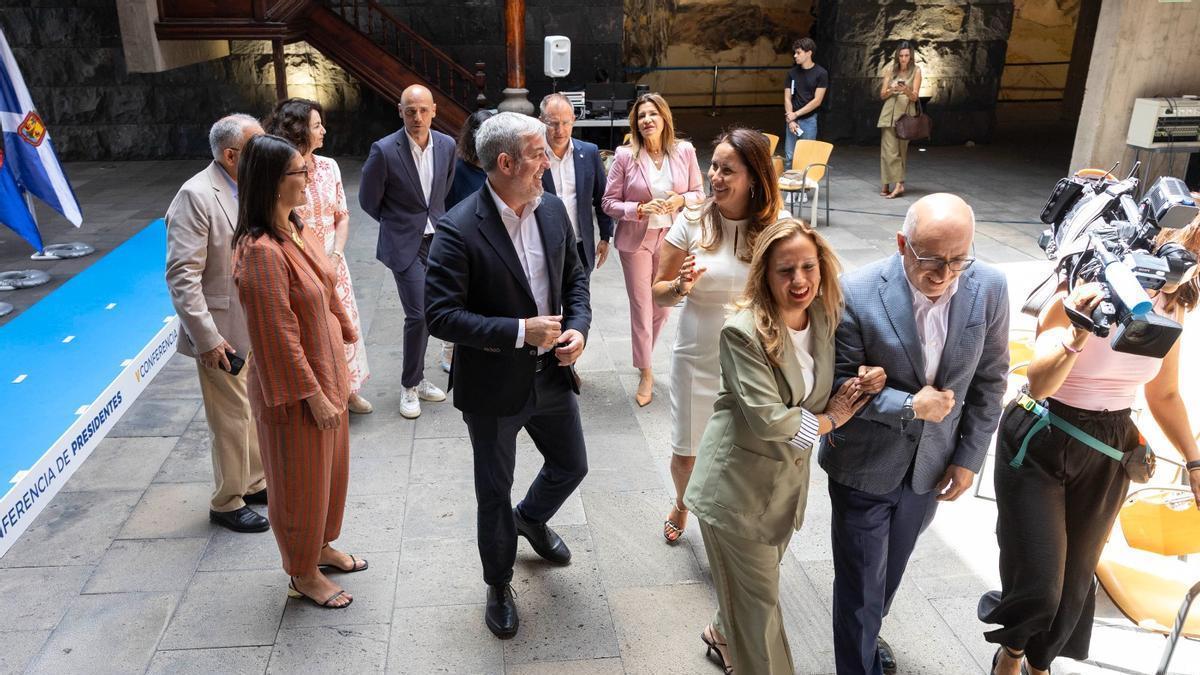 El presidente del Gobierno, Fernando Clavijo junto con los representantes de los cabildos insulares durante la V Coferencia de Presidentes