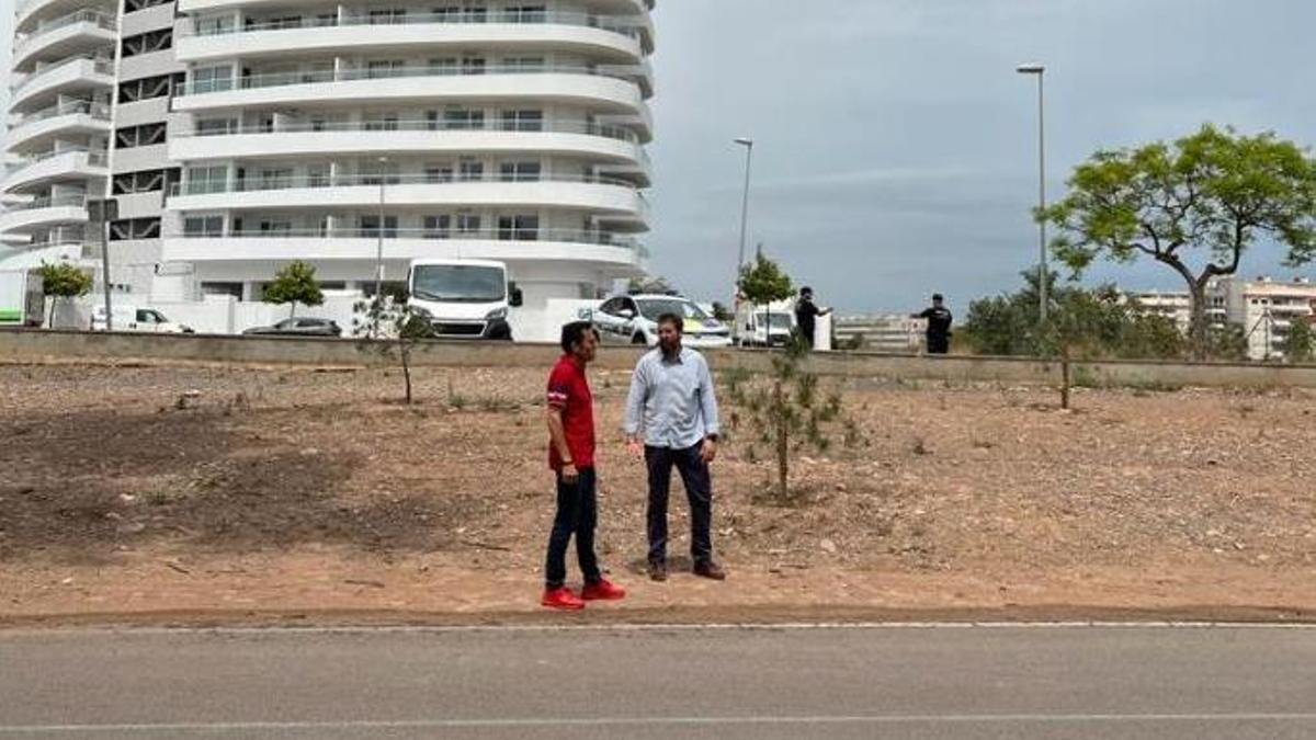 El alcalde y el teniente de alcalde, en la zona.