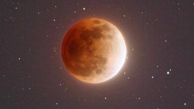 La superluna azul se verá en España, pero sin sangre.