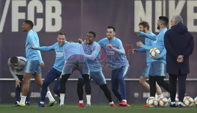 Imágenes del entrenamiento previo al Clásico de semifinales de la Copa del Rey
