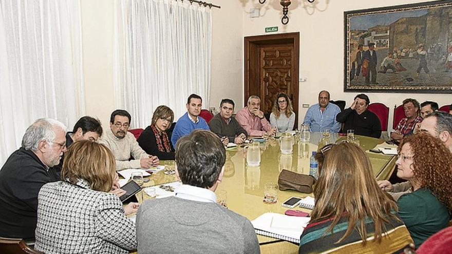 Cordero: &quot;Si nuestros centros de interpretación están cerrados lo que estamos es engañando al turista&quot;