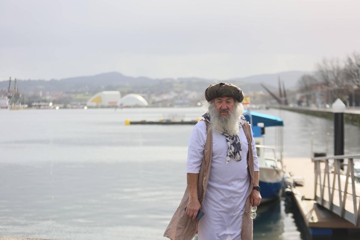 En imágenes: El desembarco de la Sardina abre el Antroxu de Avilés