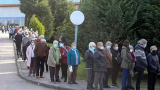 La elevada incidencia en colegios provoca un máximo de contagios en el área de Vigo