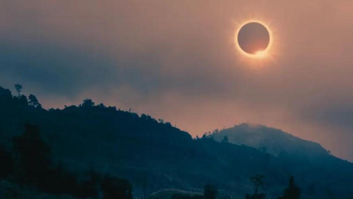 Imatge promocional de l'eclipsi difosa per l'Hospital