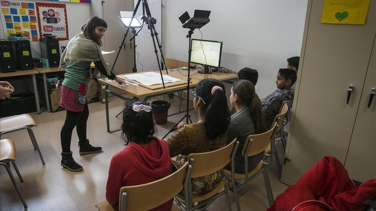 Una clase en el Institut Trinitat Nova en abril del 2018. Una clase en el Institut Trinitat Nova en abril del 2018.