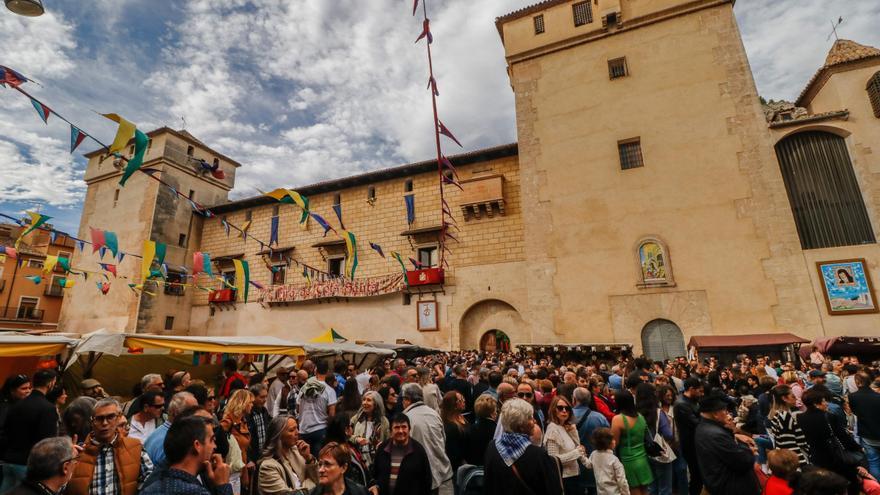 La Fira de Tots Sants de Cocentaina cierra otra edición con cifras récord pese al viento