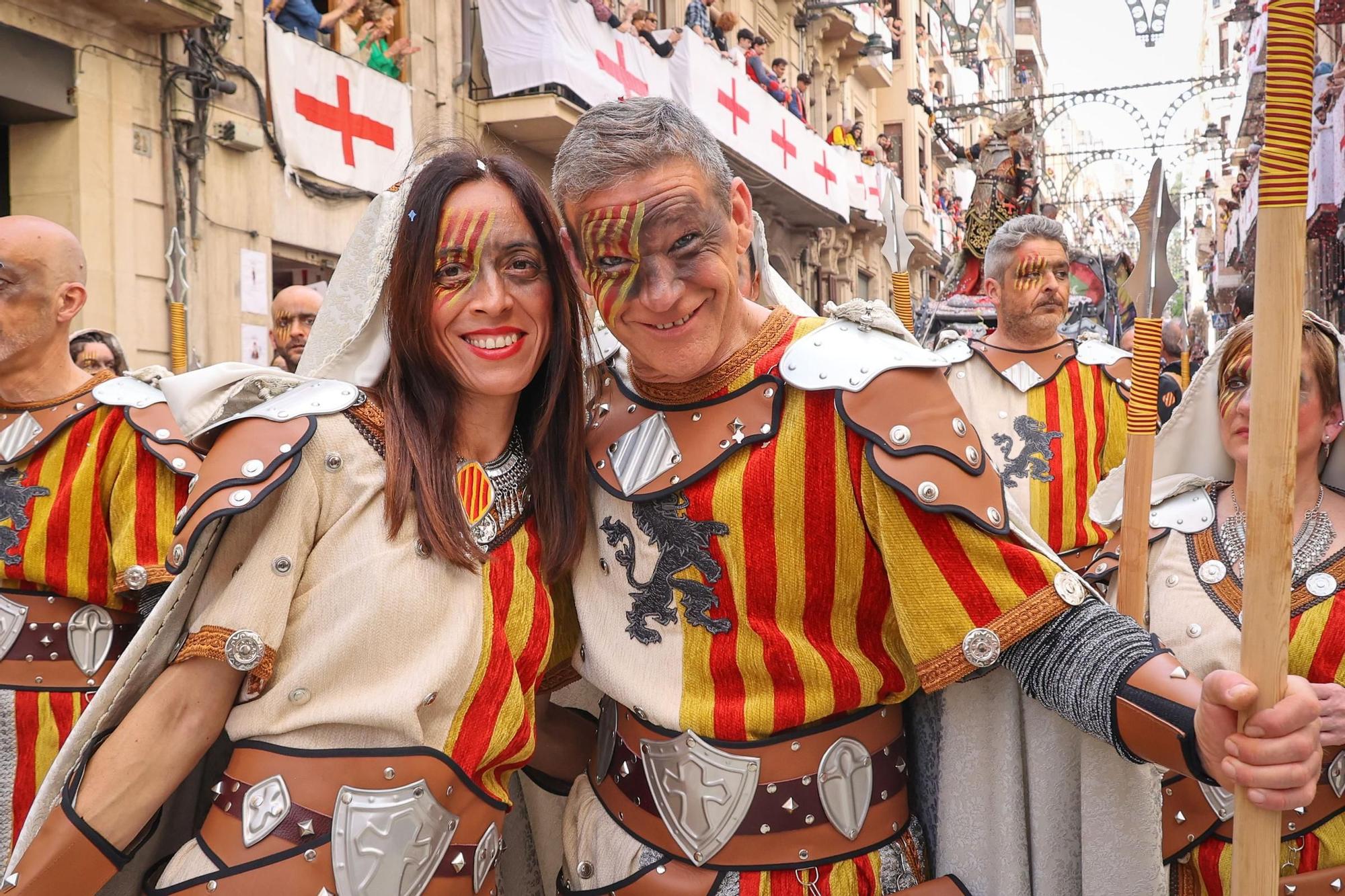 Alcoy se entrega al espectáculo de las tropas cristianas