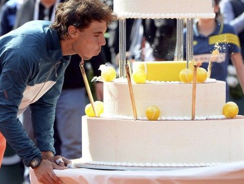 Nadal gana a Nishikori y celebra su 27º cumpleaños en París